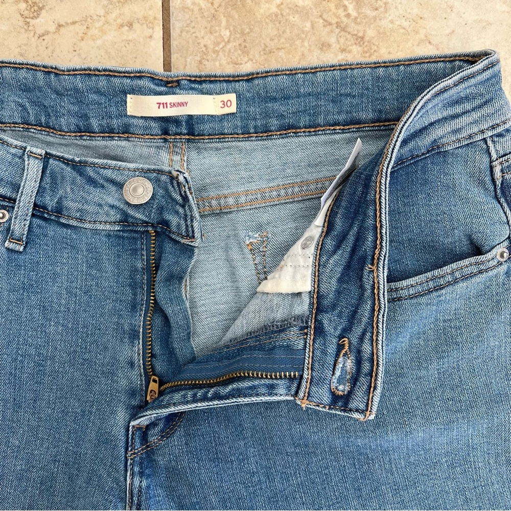 Levi’s stretch 711 skinny jeans